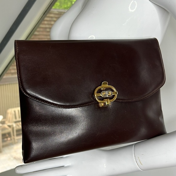 Gucci Vintage 1970’s Smooth Brown Leather Chain Shoulder Clutch Bag - Picture 13 of 14